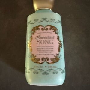 Bath & Body Works Sweetest Song Body Lotion - Blue and Gold